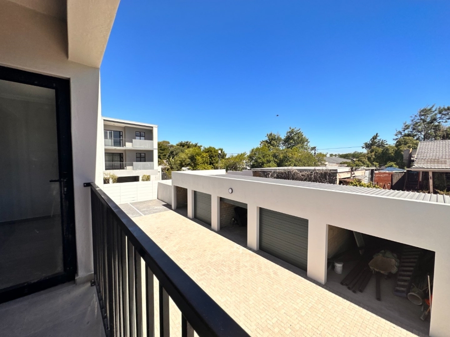 2 Bedroom Property for Sale in Table View Western Cape